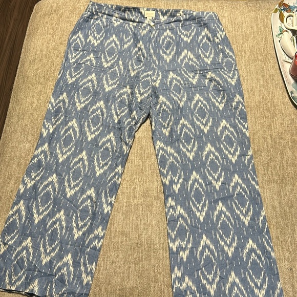 XL Chico's sz 3 XL/16 100% Linen pants full length wide leg/flare - Picture 1 of 5